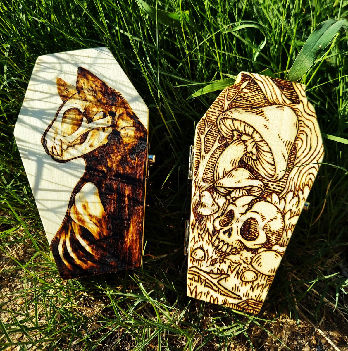StarboundBear's tweet photo. coffin boxes! the wood polish i use gives it a warm gold tone, but it's so much more pronounced in sunlight https://t.co/6FPV3vg1Ji