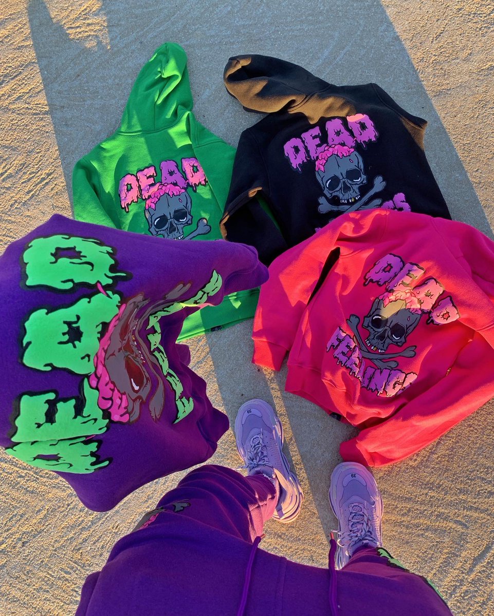 shehawaiin's tweet photo. DEAD FEELINGS ☠️ COLLECTION DROPPING 10.17.22 ✍🏾🔥 ONE TIME RELEASE 👻🔥 Shipping Will Be Next Day 🫣🎃 https://t.co/yHga8SpcBw