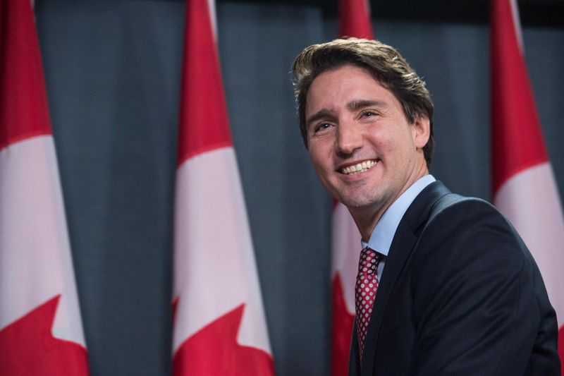 mapleblooded's tweet photo. These were your captors, Canada.
For over two years you were subjected to cruel and unscientific restrictions on travelling.
These measures did NOTHING. https://t.co/i8hQGbUMlD
