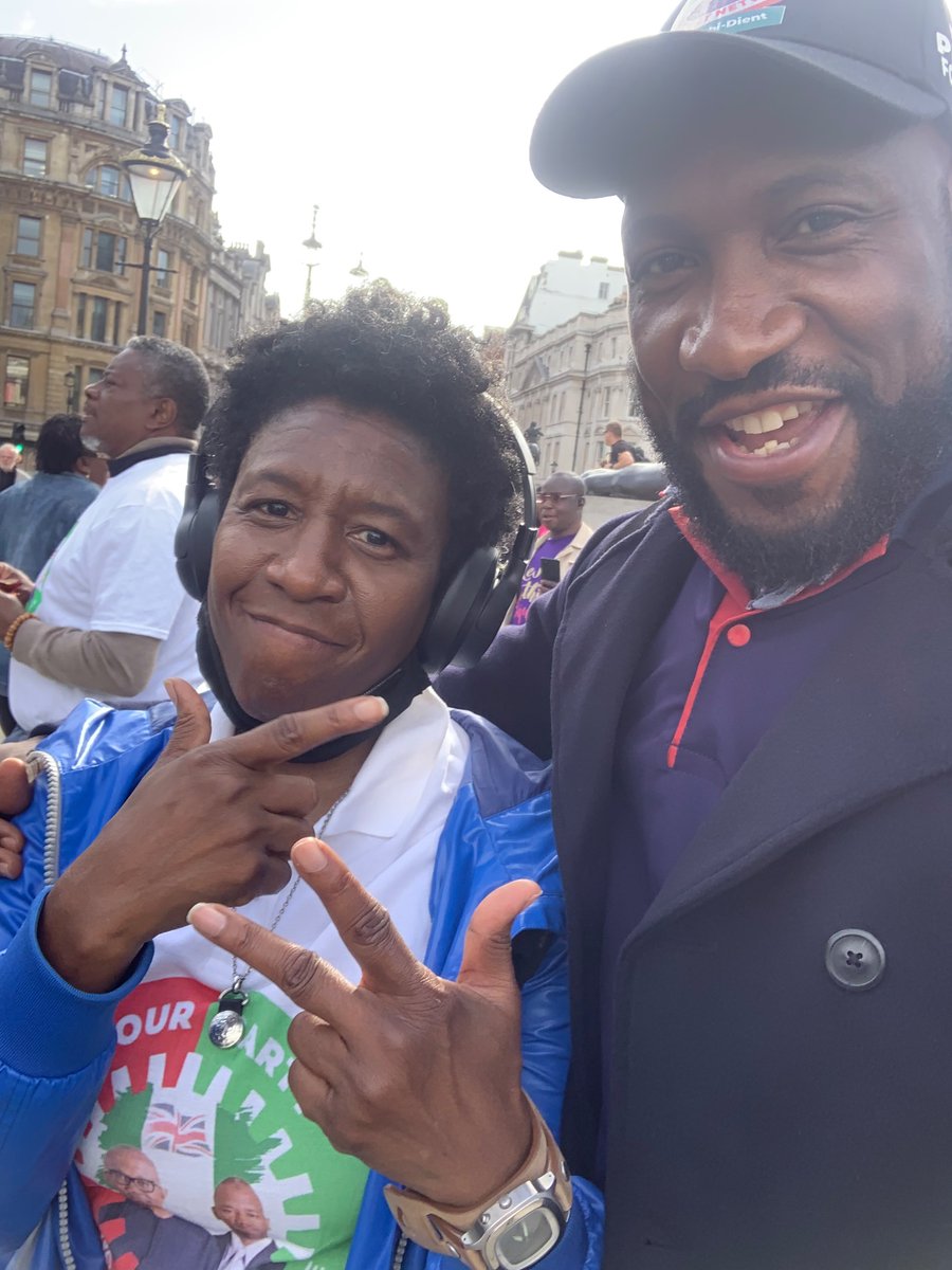 MaaziEzeoke's tweet photo. With #WeirdMC @weirdmcofficial at the Trafalgar Square. Obidiently ObiDient. https://t.co/BwzHfsqm2E