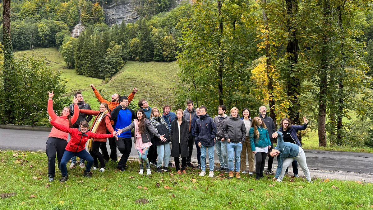 We went out for lab retreat! We had great science discussions with <a href="/LauraAlvarez_F/">Laura Alvarez</a> and Sofia Magkiriadou <a href="/unifr/">Uni Fribourg</a> (huge 🙏 for coming to you two!) and lots of fun with indoor and outdoor games.