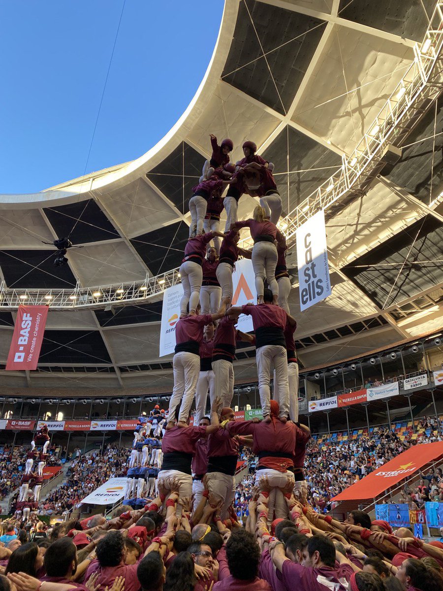 CdLleida's tweet photo. Concurs de castells:
- 7d7
- 4d8
- 5d7
- 4 pilars de 4

Finalitzem el  concurs de castells amb 1455 punts, acabant el 6a posició de la jornada de dissabte.

Moltissimes felicitats colla i molt agraïts per venir amb nosaltres @malfargats @capgrossos @losmarracosudl i acompanyants https://t.co/CP7gPXGk0J