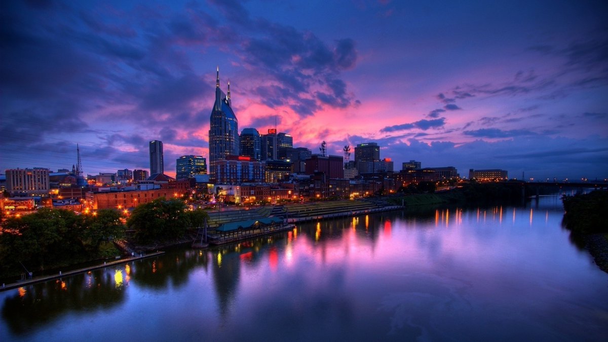BillMoore20's tweet photo. Purple Sunset, City, Buildings, Skyscrapers, Beach, Night, River https://t.co/OLMrQ6zEwQ