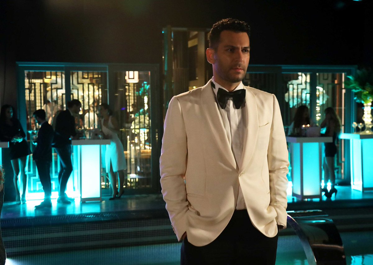 Tomorrow we will meet "Ömer", we're so excited to see you, I hope you receive the success and love that you deserve, good luck canım 💥
 we are here to support you always 🖤
<a href="/MYildirimResmi/">Murat Yıldırım</a> 
#MuratYıldırım #teşkilat #ÖmerAtmaca