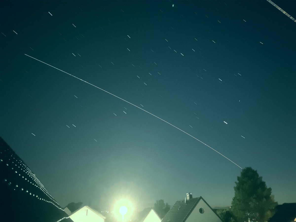 popipaan's tweet photo. #ISS über #Uedorf am Abend.
#Bornheim https://t.co/ccBKbsPvcP