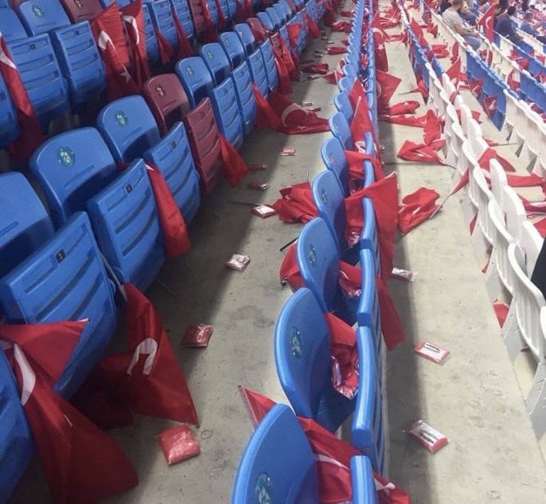 Afyonspor - #Amedspor maçı sonrası  Vatanı kurtaran, vatansever  Afyonspor taraftarı 👇
Koyduk

#GözümüzAfyonda