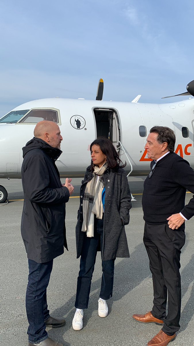 alexduval88's tweet photo. .@DomAnglade arrive aux îles de la Madeleine et est accueillie par le candidat local Gil Thériault et l’ex-député Germain Chevarie #polqc #qc2022 https://t.co/NMAcz4rU7K
