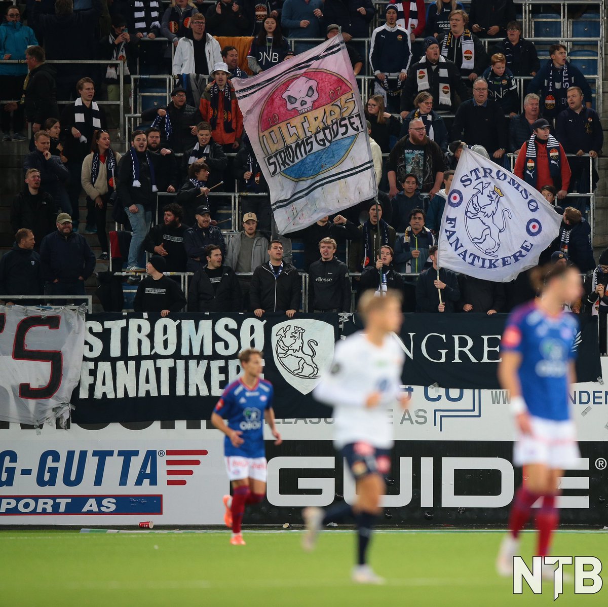 Fantastisk støtte fra bortefeltet i dag, både før, under og etter kamp. Tusen takk skal dere ha.💙