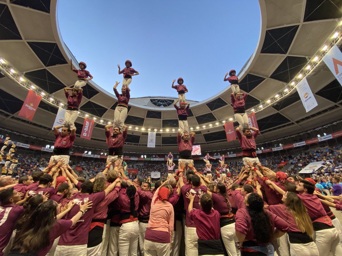 CdLleida's tweet photo. Concurs de castells:
- 7d7
- 4d8
- 5d7
- 4 pilars de 4

Finalitzem el  concurs de castells amb 1455 punts, acabant el 6a posició de la jornada de dissabte.

Moltissimes felicitats colla i molt agraïts per venir amb nosaltres @malfargats @capgrossos @losmarracosudl i acompanyants https://t.co/CP7gPXGk0J