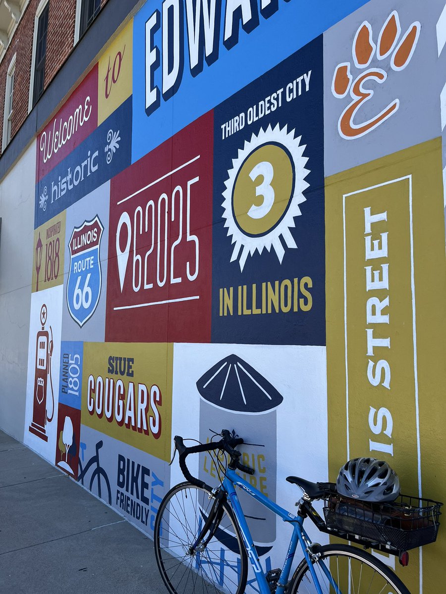 PGAVPLANNERS's tweet photo. Perfect day for a PGAV outing to ride the #mcttrails and check out the new mural in Downtown Edwardsville! ☀️ 🚲 #coworkerbonding https://t.co/4VrEdTjwgt