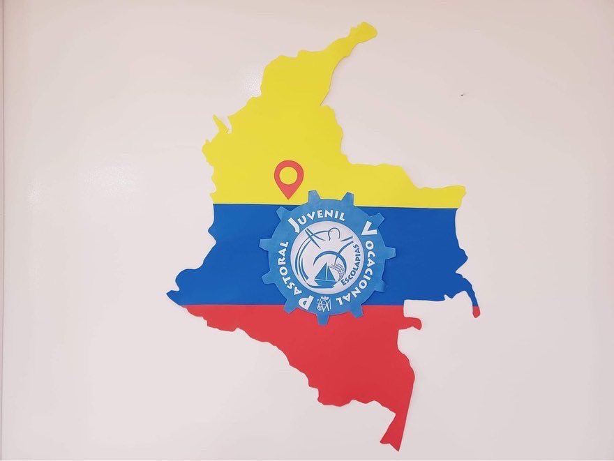 pijarki's tweet photo. W Kolumbii 🇨🇴rozpoczęło się II Międzynarodowe Spotkanie Duszpasterstwa Powołaniowego Młodzieży Sióstr Pijarek, które potrwa do 10 października. W spotkaniu uczestniczą siostry z całego świata, również z Polski :)🇵🇱 https://t.co/ku589b6i6K