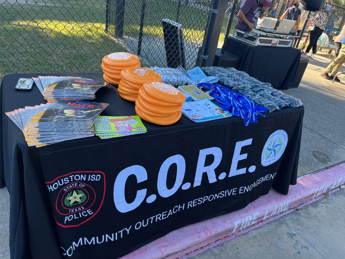 HISDPDCORE's tweet image. Fall Festival at RK Daily Elementary.@HISDPDChief @HoustonISD @HISDPolice @RayKDailyElem