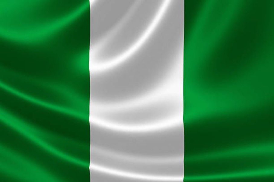 saysolaa's tweet photo. THE FLAG:                    THE FACE: https://t.co/uSDNhnP6aC