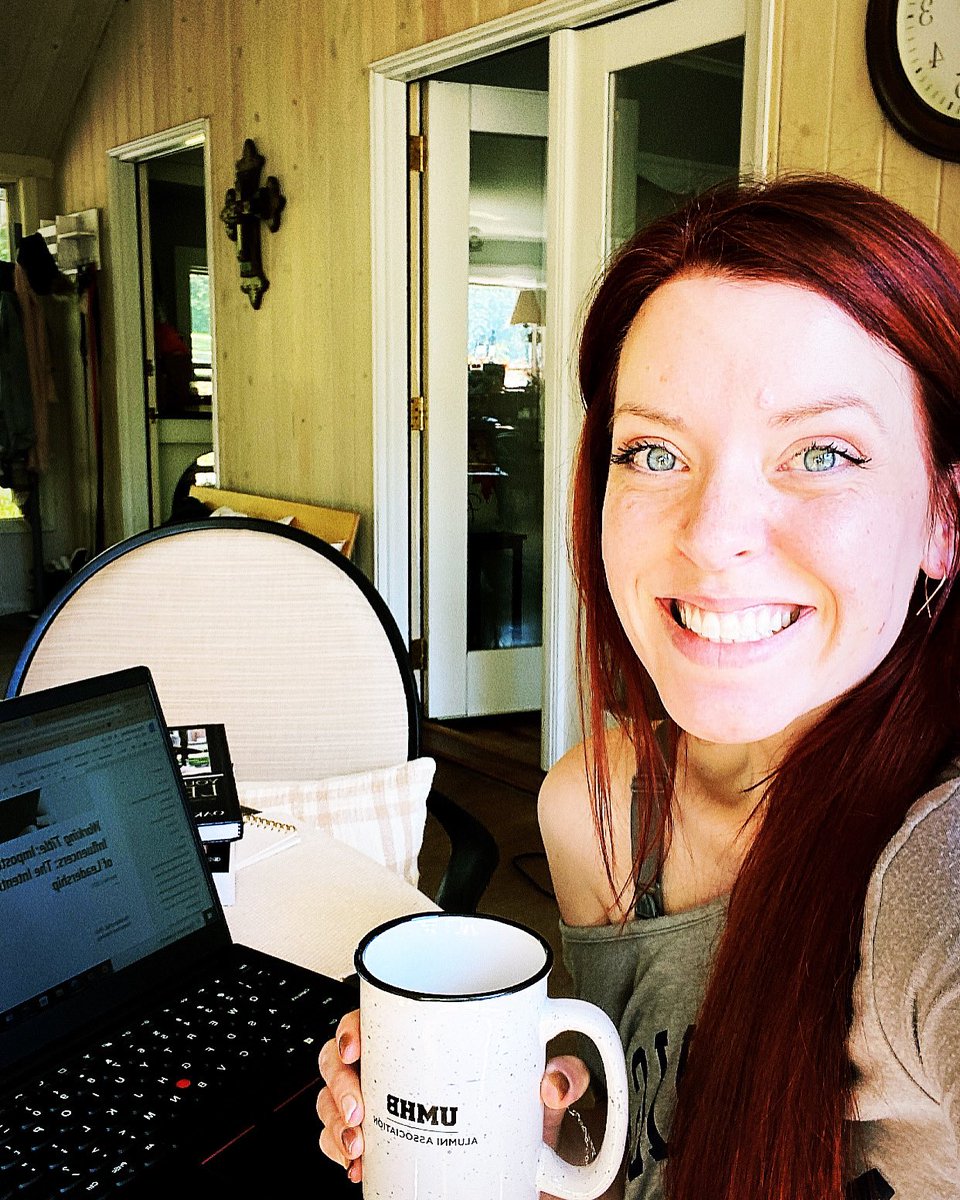 Seriously chuffed as the first chapter of my new #Leadership book has been submitted to my brilliant publishing team at Kendall Hunt! Now on to chapter two! 💜🙌🏻 📖 #MullMentum
#NarrativeLeadership
#GenerationalMentorship