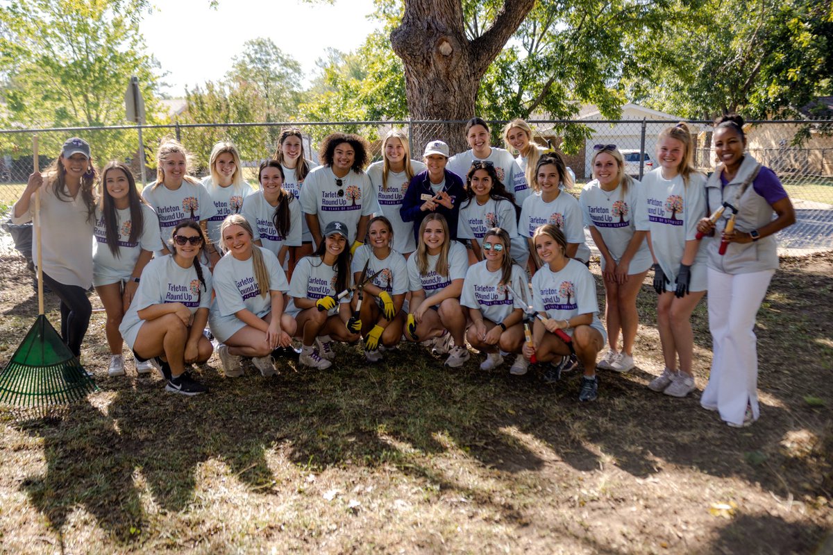 25 years of <a href="/TarletonRoundUp/">Tarleton Round Up</a>! 

A great day serving and giving back to the community. 💜