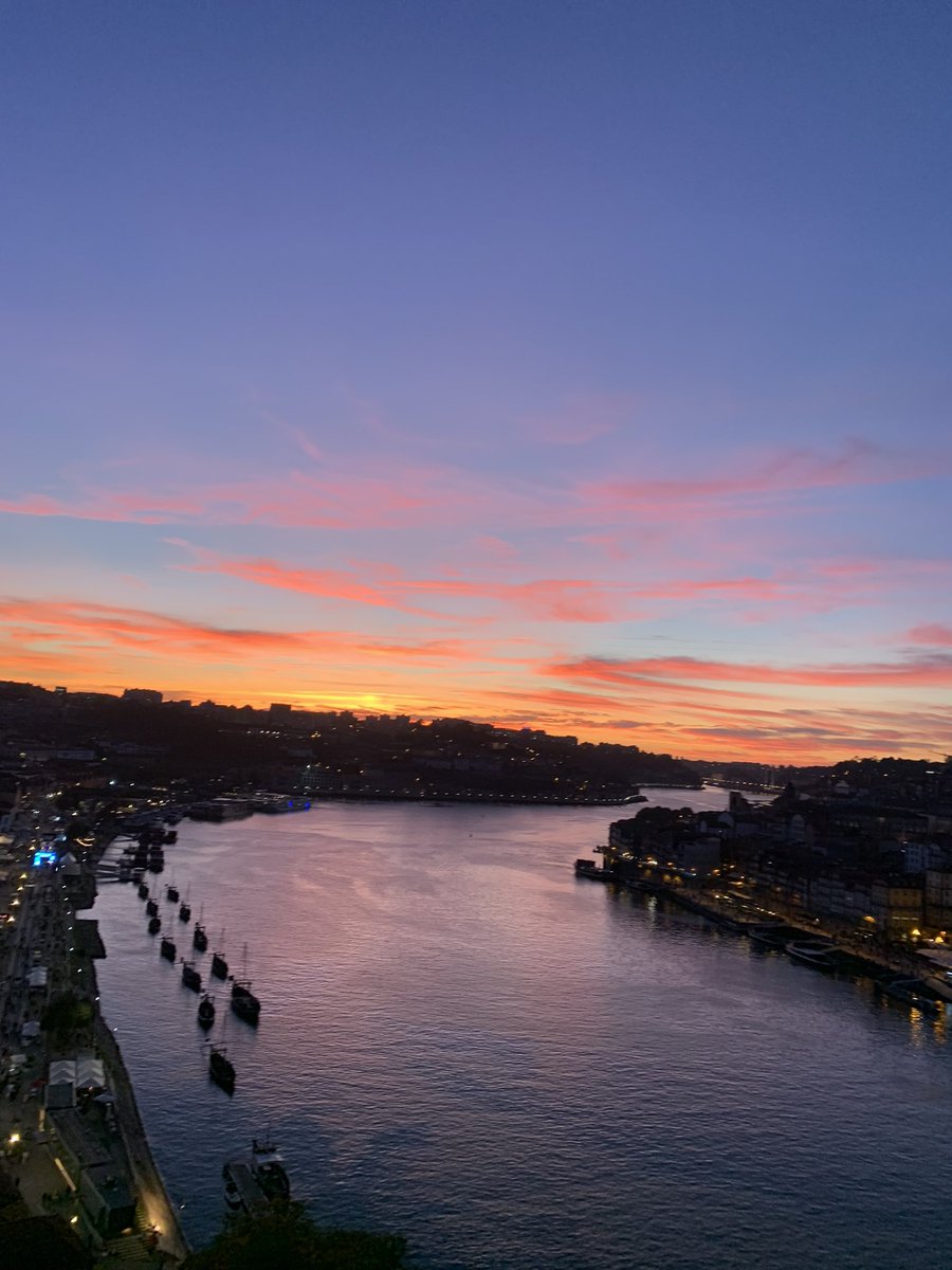 porto is so fucking beautiful