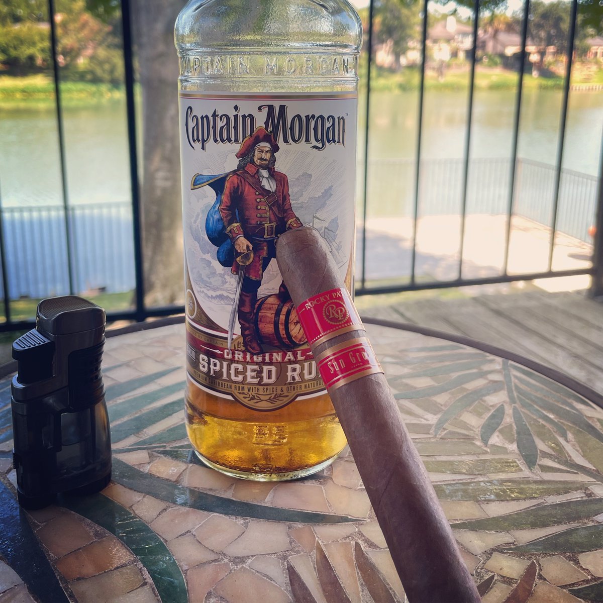 _Cigarist_'s tweet photo. A Sun Grown for a sunny day. Prescribed by the captain.
#cigar #rum #sun #pond #deckcheck https://t.co/ucLPtSbc9n