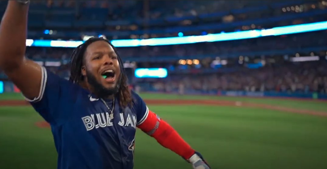 Wbaokay's tweet photo. @BlueJays @TD_Canada @TeoscarH @yunitogurriel @27vladdyjr Who’s house is it? This was my favourite moment. https://t.co/2aeAIy9eu1