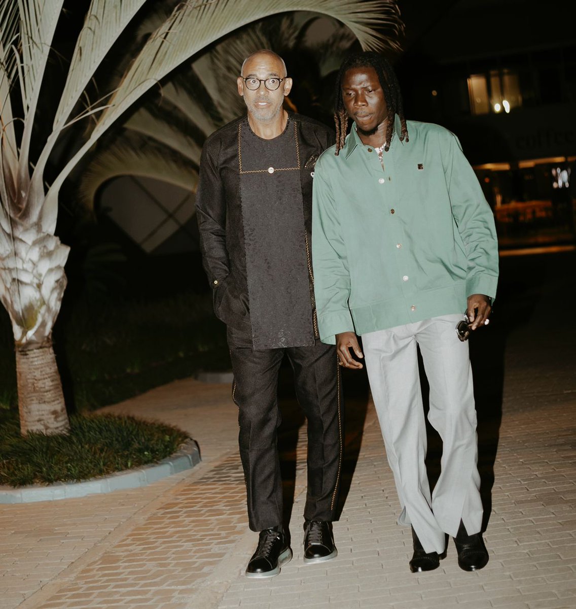 tv3_ghana's tweet photo. '@stonebwoy with the CEO of Grammy Awards, Harvey Mason Jnr and @Dentaa_show in Rwanda.
#TV3GH #GubainRwanda https://t.co/UiG2kXXIqd