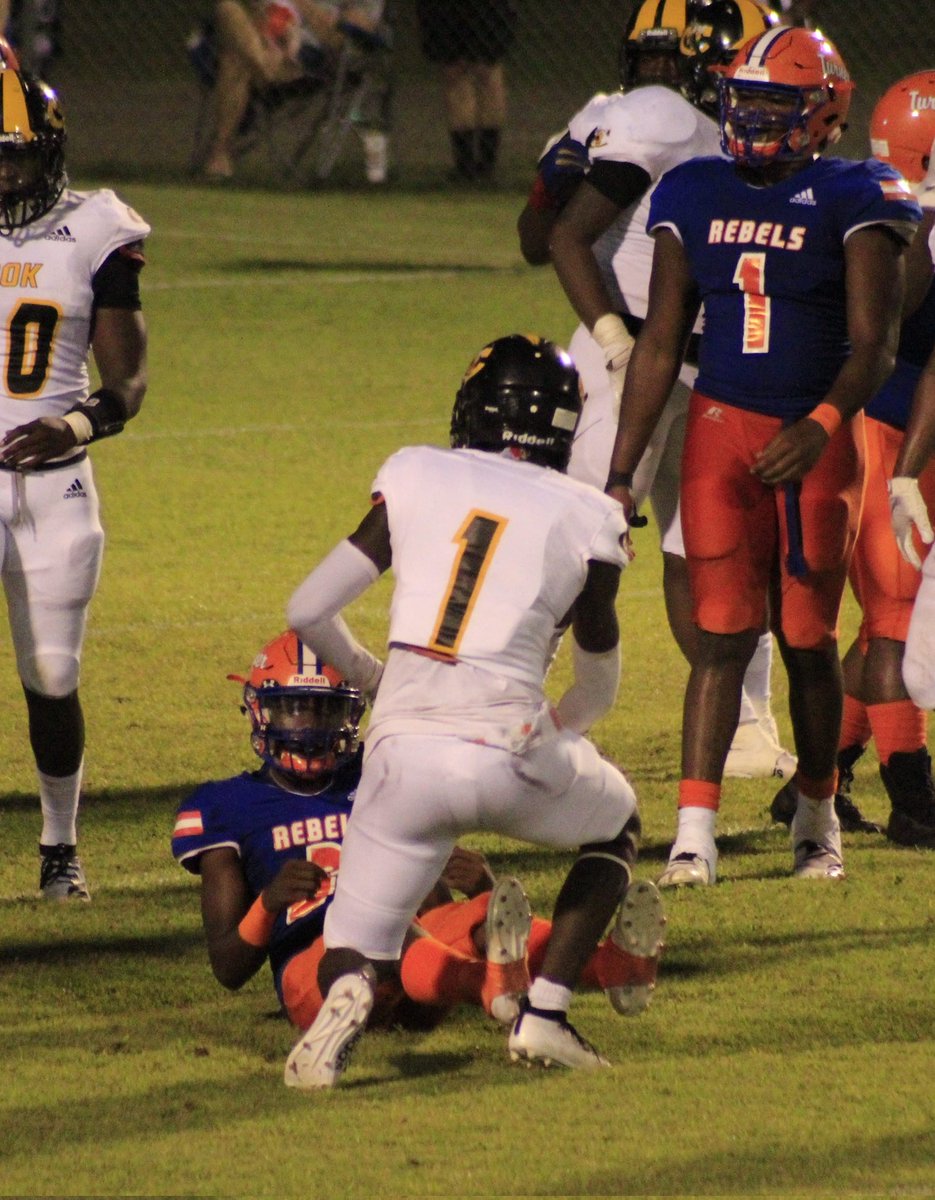 broadwaymal1's tweet photo. Looking for Juco to call home for the upcoming spring still have 4 years of eligibility!!
https://t.co/gf5IDT8YDc
Grad year : 2020
Position: Athlete 
Height : 6'3
Weight: 190 
HS GPA : 3.6 https://t.co/AGw771B6gU