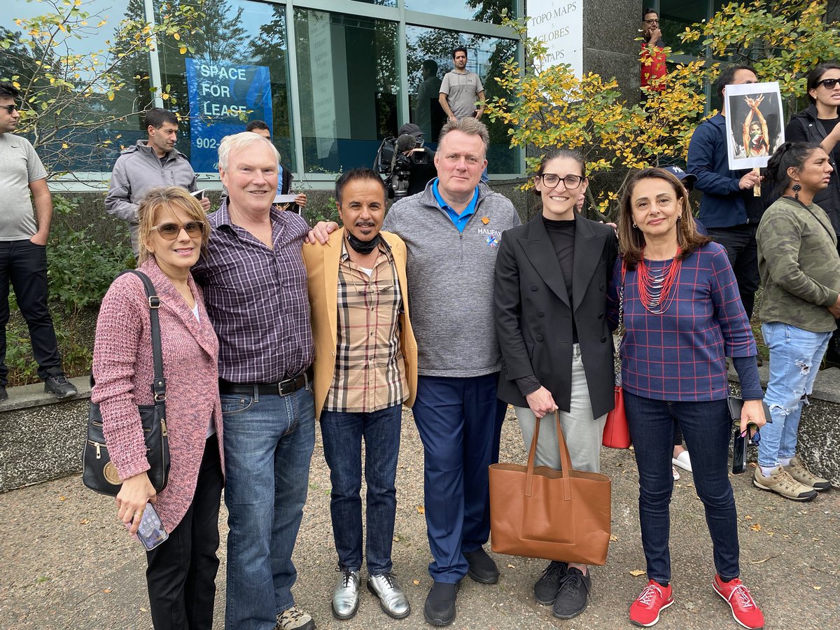 Mike Savage tweet media