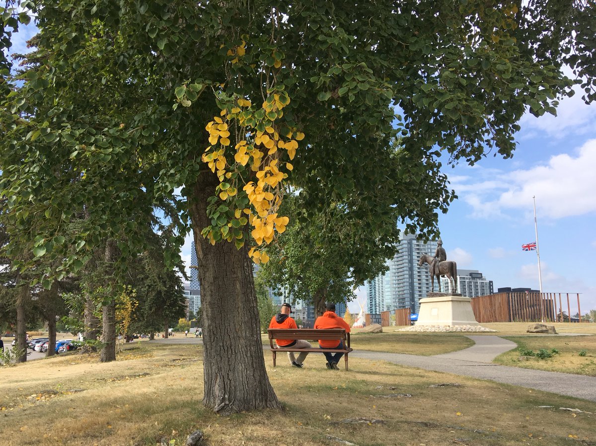 mghooi's tweet photo. Walking Tour by @fortcalgary on Day #Reconciliation #yyc🍂🧡🍁 https://t.co/BL5lE3GEw3