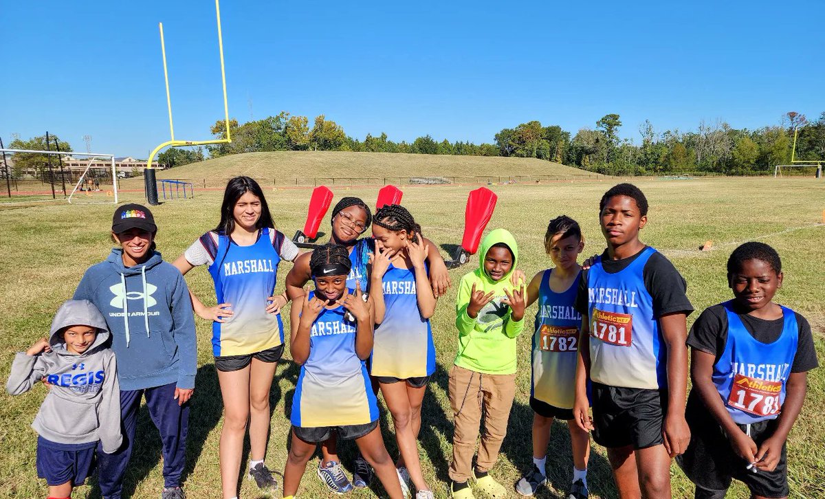 Marshall_HISD's tweet photo. Houston ISD Middle School Open Invitational Cross Country #xc #crosscountry #7th #8thgrade #girslXC #BoysXC #classof2027 #noexcuses #110percent #studentathletes #openinvitational #HoustonISD #HISD #StudentAthletes #UIL #middleschool @HISDAthletics @dpvils @MMAFAHISD https://t.co/GYmBzaLQeR