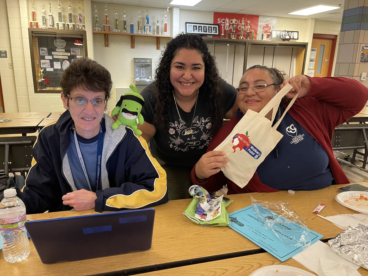 MsShabaMartinez's tweet photo. Thankful for the wonderful community of educators that came together today for #edcampwalkerspoint to collaborate, brainstorm, and support one another! We had a wonderful event and I truly believe our participants walked away inspired and refueled! https://t.co/Iy5jN88LkV