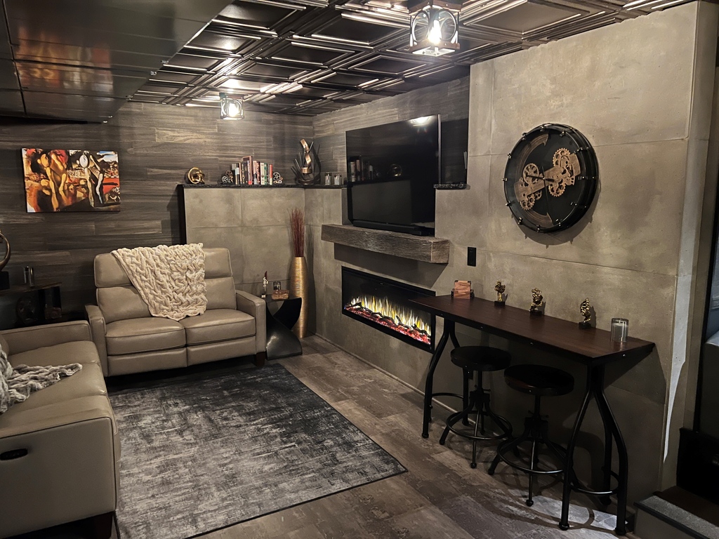 WallTheory's tweet image. Wow! Obsessed with how this room turned out, using our Urban Concrete panels in Rustic Grey. Truly amazing work!