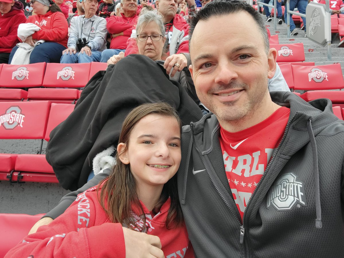 markjump64's tweet image. Been waiting for 10 yrs 3 months and 17 days to bring her to her 1st game. #GoBucks