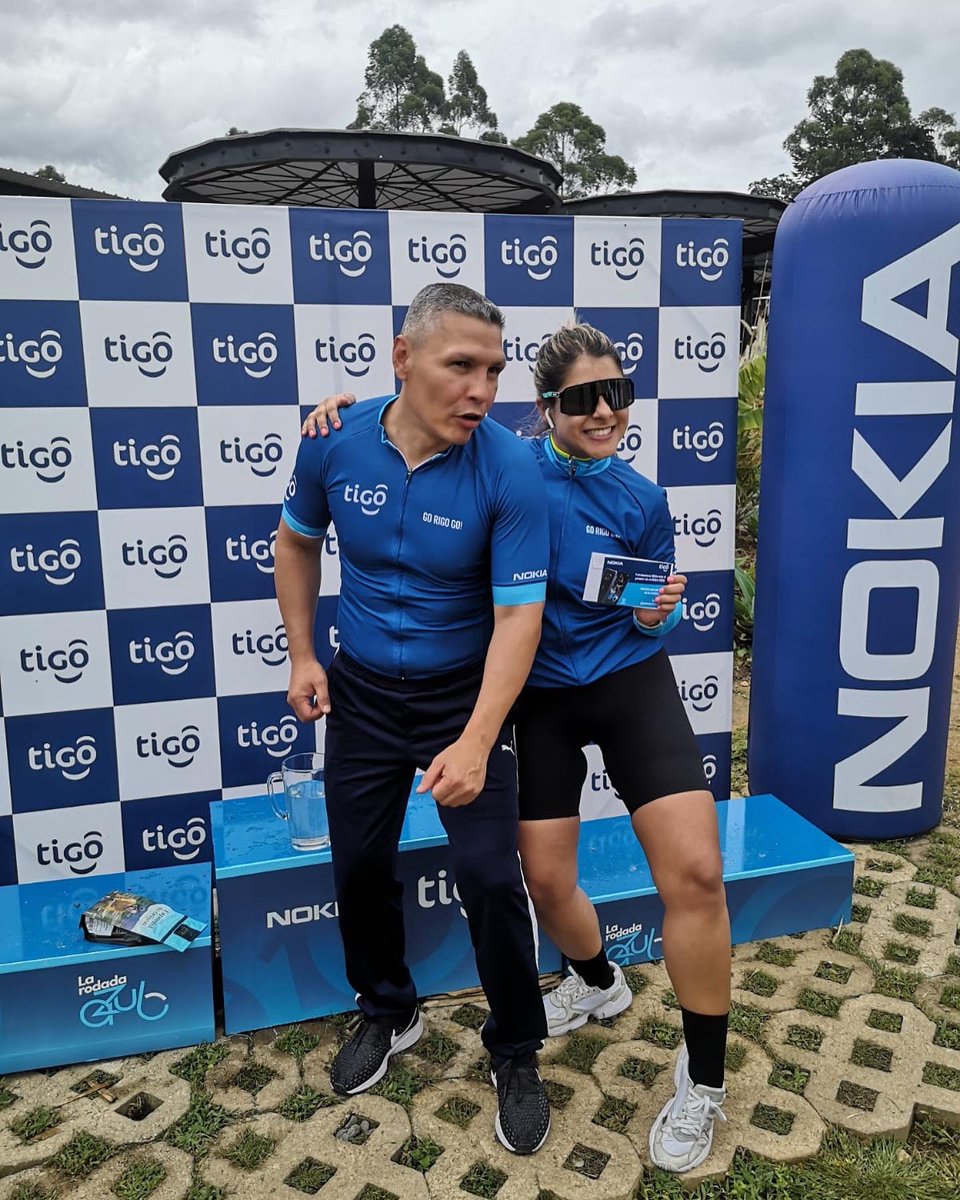 Tigo_Colombia's tweet photo. Así vivimos #LaRodadaAzul Tigo 💙. Gracias al equipo de @UranRigoberto y los amigos de @NokiaMobile ¡Una belleza, Mijitos 💪🏻! https://t.co/H4opvopyZt