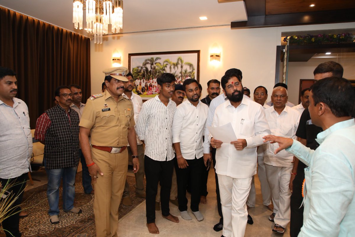 MayurVinodSaba1's tweet photo. पनवेल येथील शासकीय औद्योगिक शिक्षण (ITI) संस्था व शासकीय अध्यापक विद्यालयाच्या वसतिगृहाच्या मोडकळीस आलेल्या इमारती नवीन बांधण्यात याव्या याबाबत चे निवेदन अभाविप शिष्टमंडळाने महाराष्ट्र राज्याचे मुख्यमंत्री मा.एकनाथजी शिंदे यांना दिले
पनवेल महानगर मंत्री मयुर साबळे, श्रेयस मांडगे https://t.co/MfNKJd8dQI