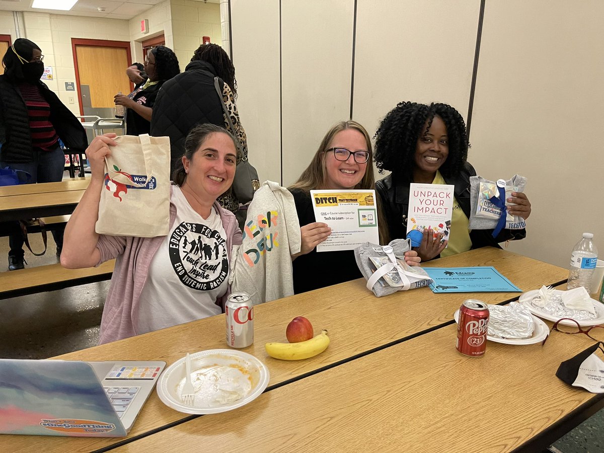 EdCampWkrsPoint's tweet photo. Thankful for the wonderful community of educators that came together today for #edcampwalkerspoint to collaborate, brainstorm, and support one another! We had a wonderful event and I truly believe our participants walked away inspired and refueled! https://t.co/ZEnJIb7EeZ