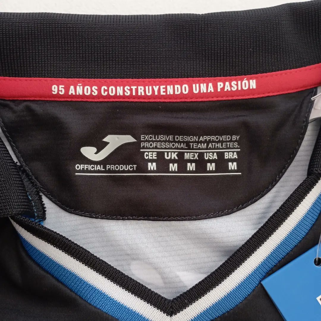 Aniveldecancha8's tweet photo. Simplemente hermosa... 😍🤩⚽

Ya disponible en nuestra web...😉

Págalo a 4 quincenas con 0% interés😃

#Kueskypay #ecommerce #Aplazo #CruzAzul #CruzAzulFC #futbolmexicano #jomasport https://t.co/WaJO3Hrlhf