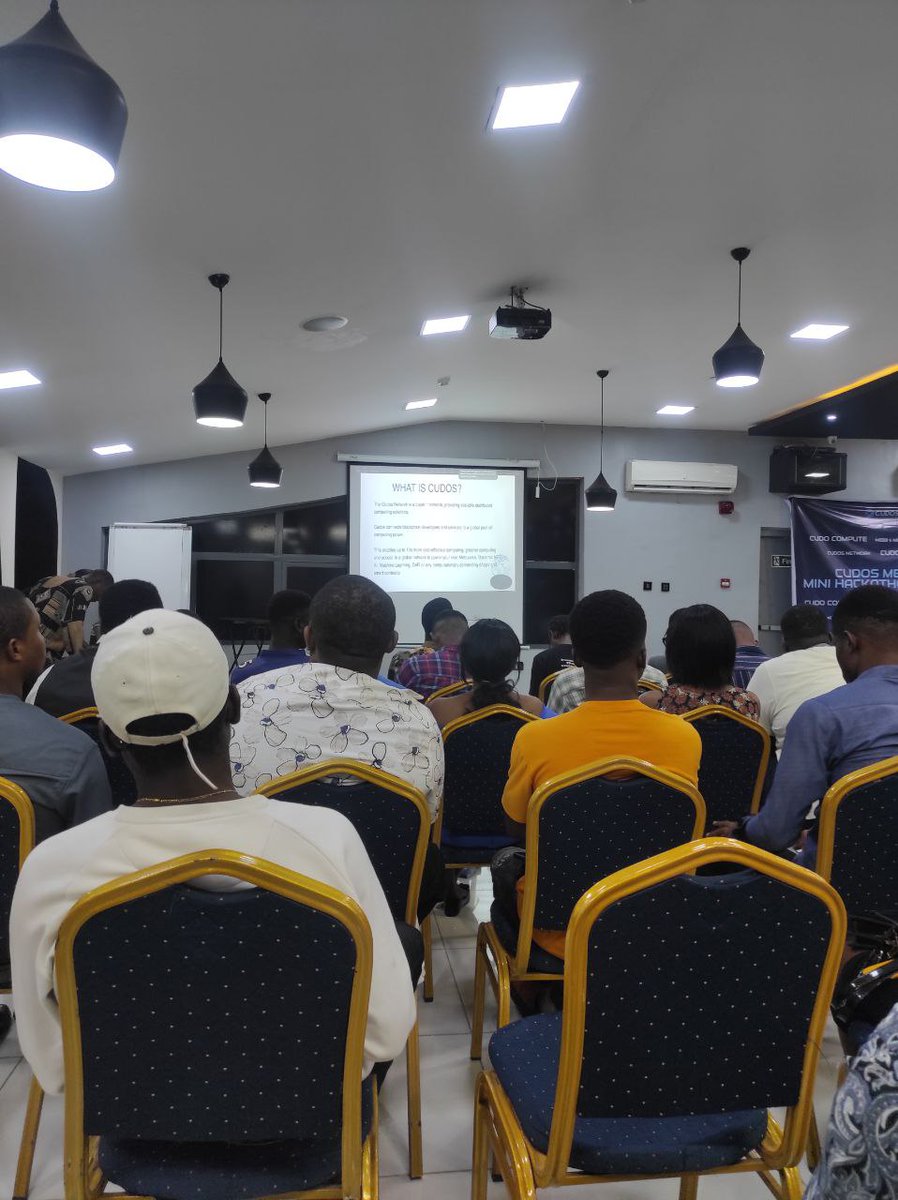 samcodedev's tweet photo. #CudosMeetupLagos was a memorable day i connect with new people and also learnt alot during the meet up, and it was also fun 😊 @CUDOS_ @GenZtechies https://t.co/zqfrStUK9c