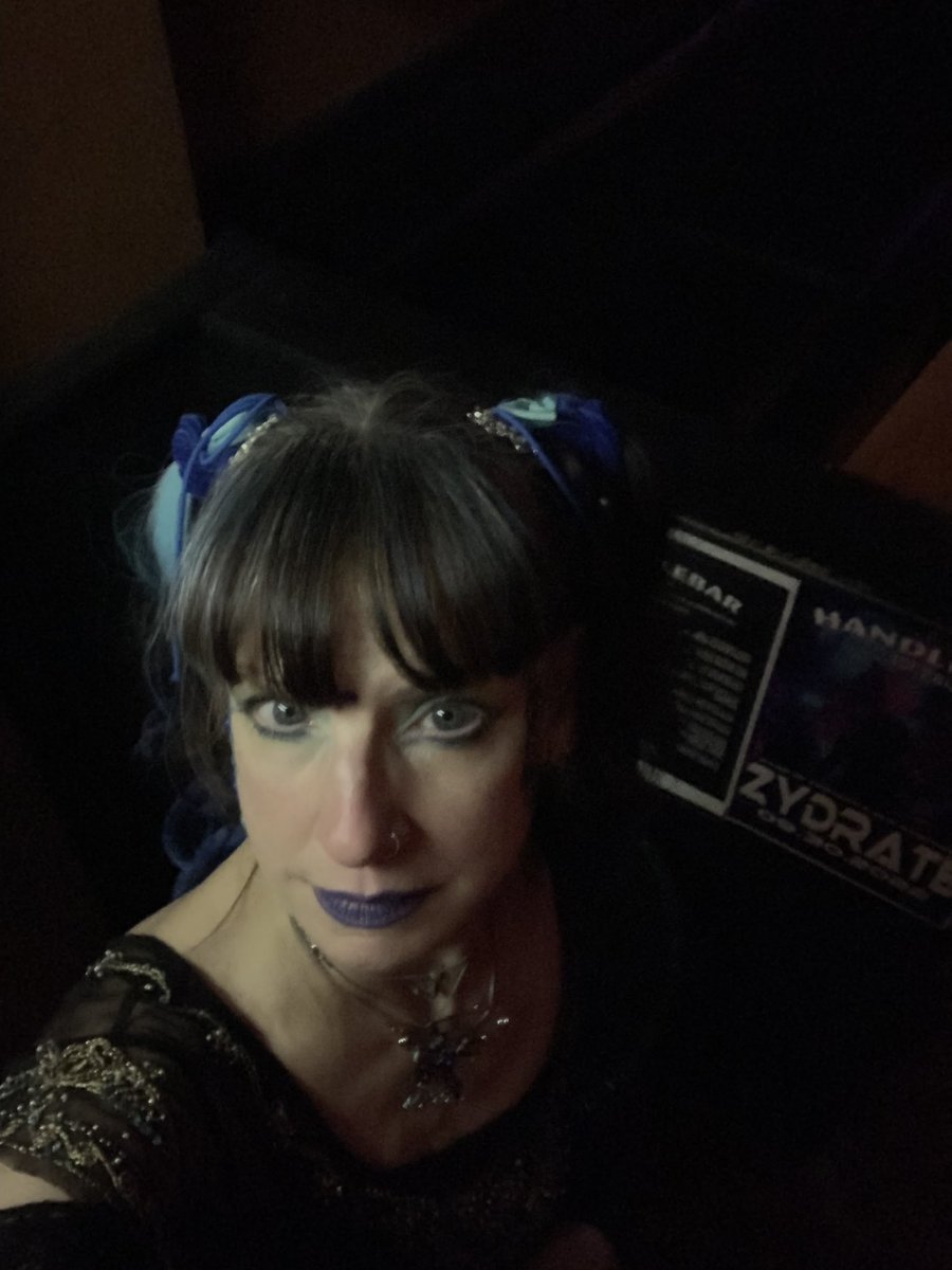 AnaToneDaMania's tweet photo. Last night at Handlebar… #bohogoth #rockawaysiren #blue #party #fridaynight @Handlebar_TO #streetstyle #creatureofthenight https://t.co/j3VC3e4RRi