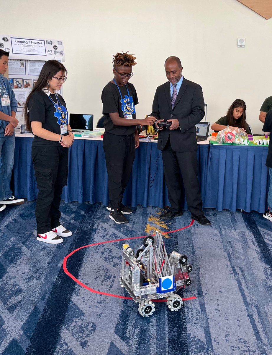 TonyThurmond's tweet image. Great day at our California STEAM Symposium. We are working to make computer science education available for every student. Loved hearing from our students who have learned about engineering, robotics, and writing computer code.