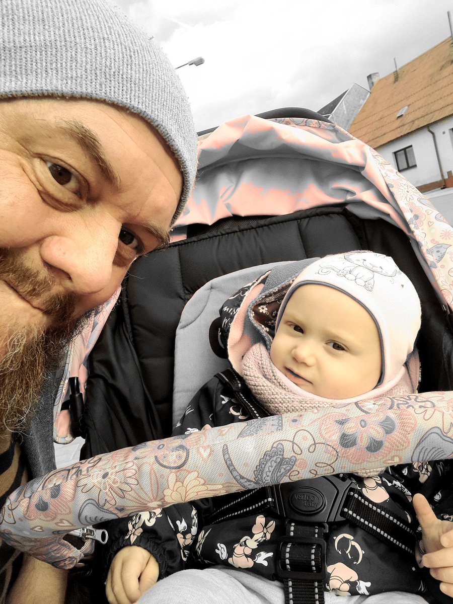 Vargstjern's tweet photo. Čtyřka zdědila boží "I am coming for you" pohled! #letsbepositive https://t.co/QsaTebhzYU