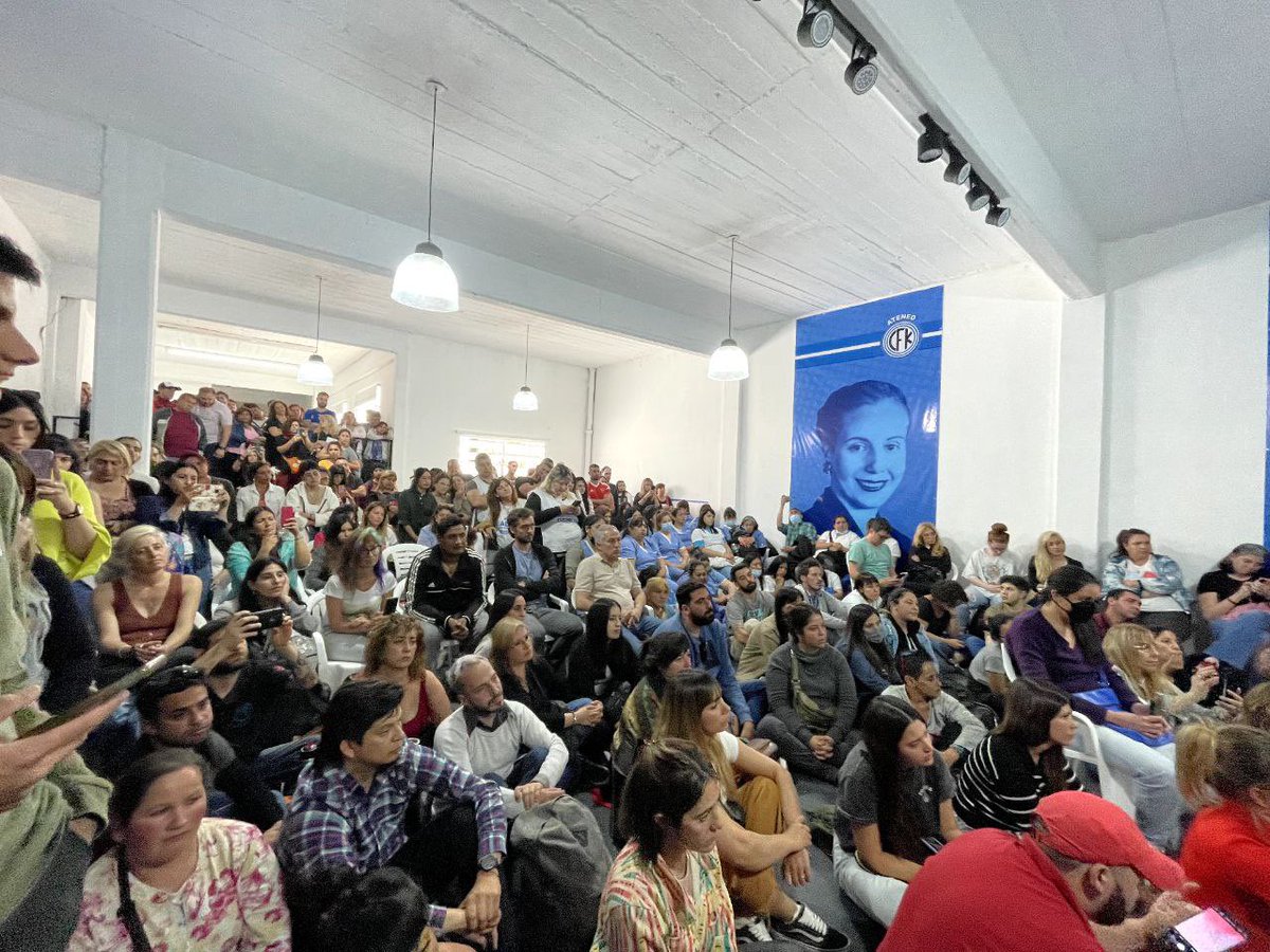 Porque soñamos con que el pueblo viva más y mejor, nos seguimos organizando para llevar la discusión de la salud como eje central en la vida de todos y todas.

Hoy realizamos el Pre Encuentro Nacional de Salud en #SanMiguel para construir colectivamente la agenda sanitaria.