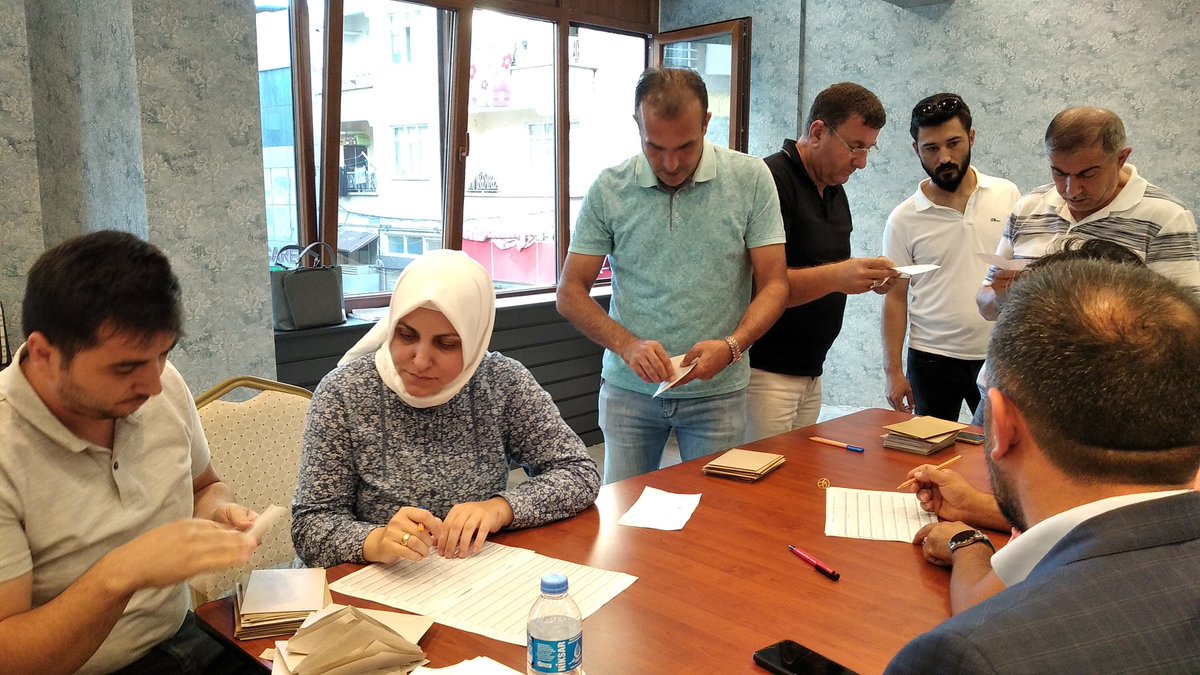 stratejikoprulu's tweet photo. @EbsTokat Demokrasi Şölenimiz Huzur İçerisinde Gerçekleşti.
Şube Yönetimini seçmek üzere seçilen delegelerimizi tebrik eder sendikamız için hayırlı uğurlu olmasını dilerim.@_aliyalcin_ @sabanceylan60 @Haliskaya606060 @BahriBAYIR @malideveli60 @yakupgur60 @ailhan6001 https://t.co/2UJaU1jmU9
