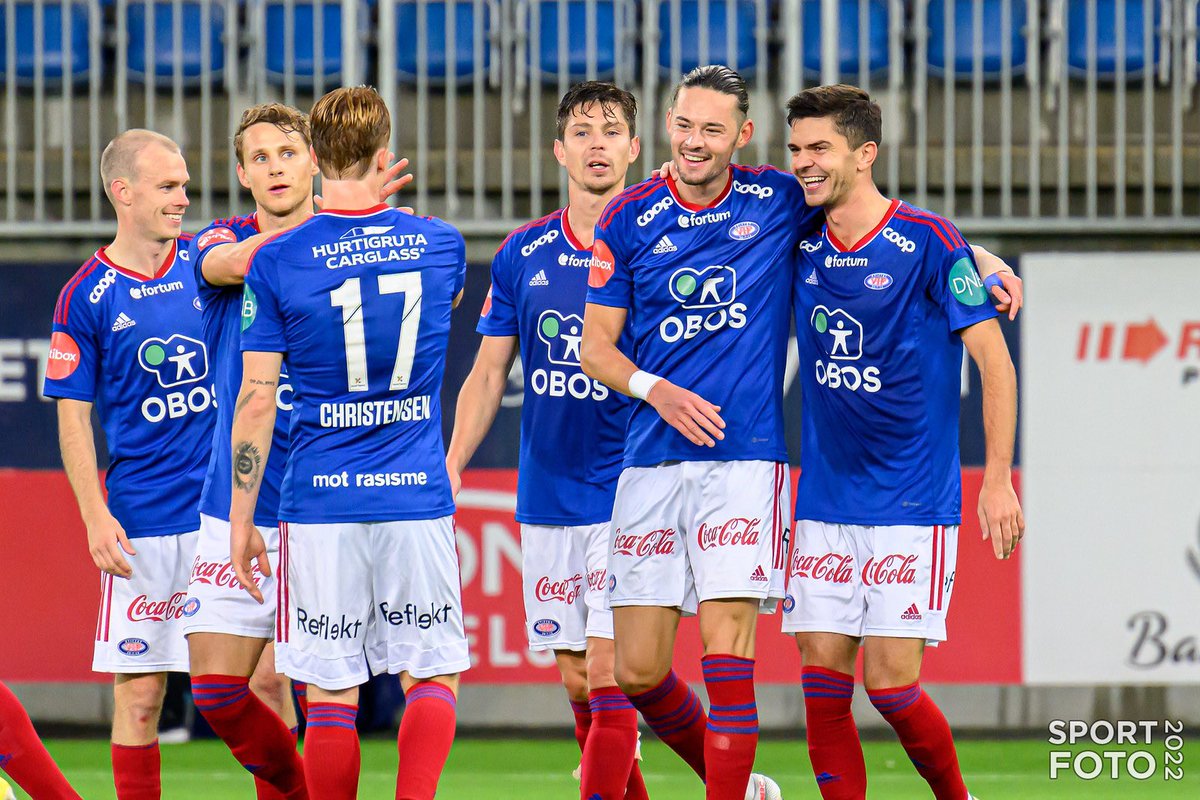 MehranMerry's tweet photo. Takk til alle som bidro til at det ble en magisk Vålerenga-dag! 2/2 ☑️🔥

Takk også til @GJensen31 , @mc_winther og @VIFhockey for samarbeidet rundt Vålerenga-dagen. Dette skal vi gjøre oftere 👌🏽

Nyt kvelden folkens 😊 https://t.co/aLZxXAezuC