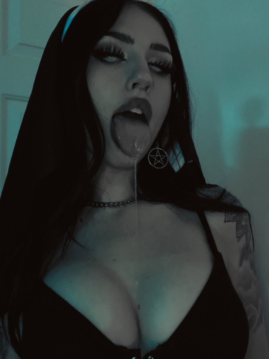 blairvira's tweet photo. soul sucker https://t.co/bRJHOEsXHK