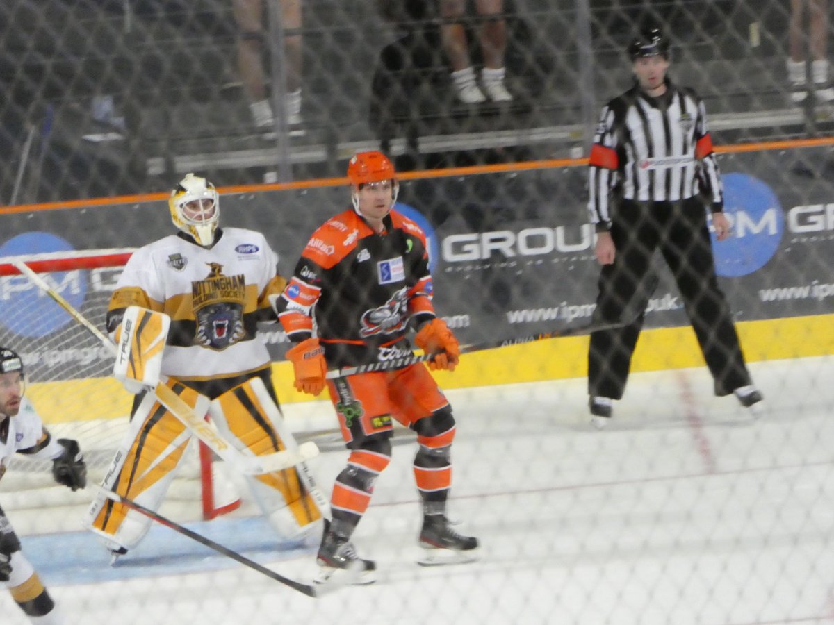 LifeInSlowMoti2's tweet photo. Photos from the 2nd Period!!

1-1 it's a tight game between the Steelers and the Panthers after the second.

@steelershockey @SheffieldArena https://t.co/lGz4tqtVhH