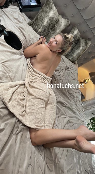 Als ich vor 2 Wochen in Berlin war, habe ich meine Freundin Hailey-B  besucht. Es ging hei&szlig; her, als<a href="/tag/brandambassador"class="tags"><span>#brandambassador</span></a><a href="/tag/mydirtyhobby"class="tags"><span>#mydirtyhobby</span></a>