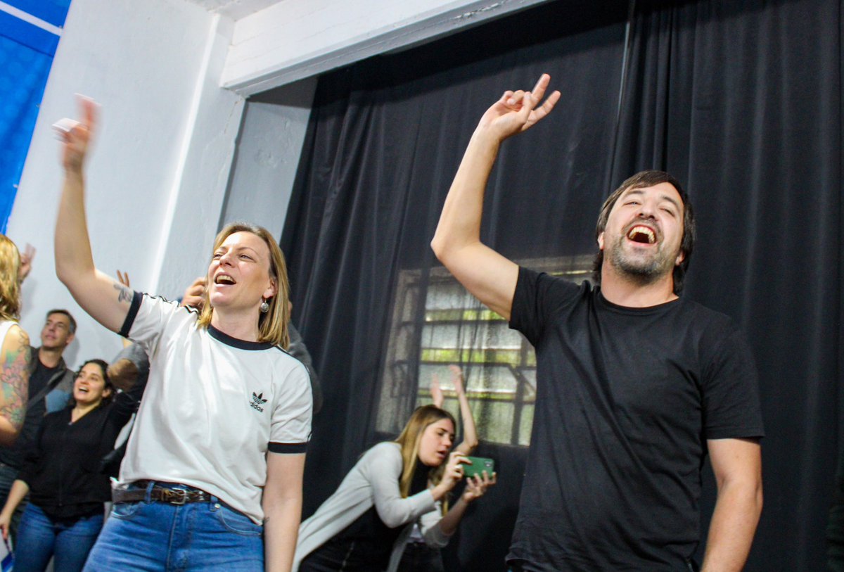 #PreEncuentroPrimeraSección

🔥 Las y los compañeros de la Campora Salud de la Primera Sección participamos junto a más de 300 trabajadores/as de la salud en las distintas comisiones. 

💪🏽 Seguimos trabajando en un Sistema Integrado de Salud de cara al <a href="/saludencuentro/">Encuentro Nacional de Salud</a>