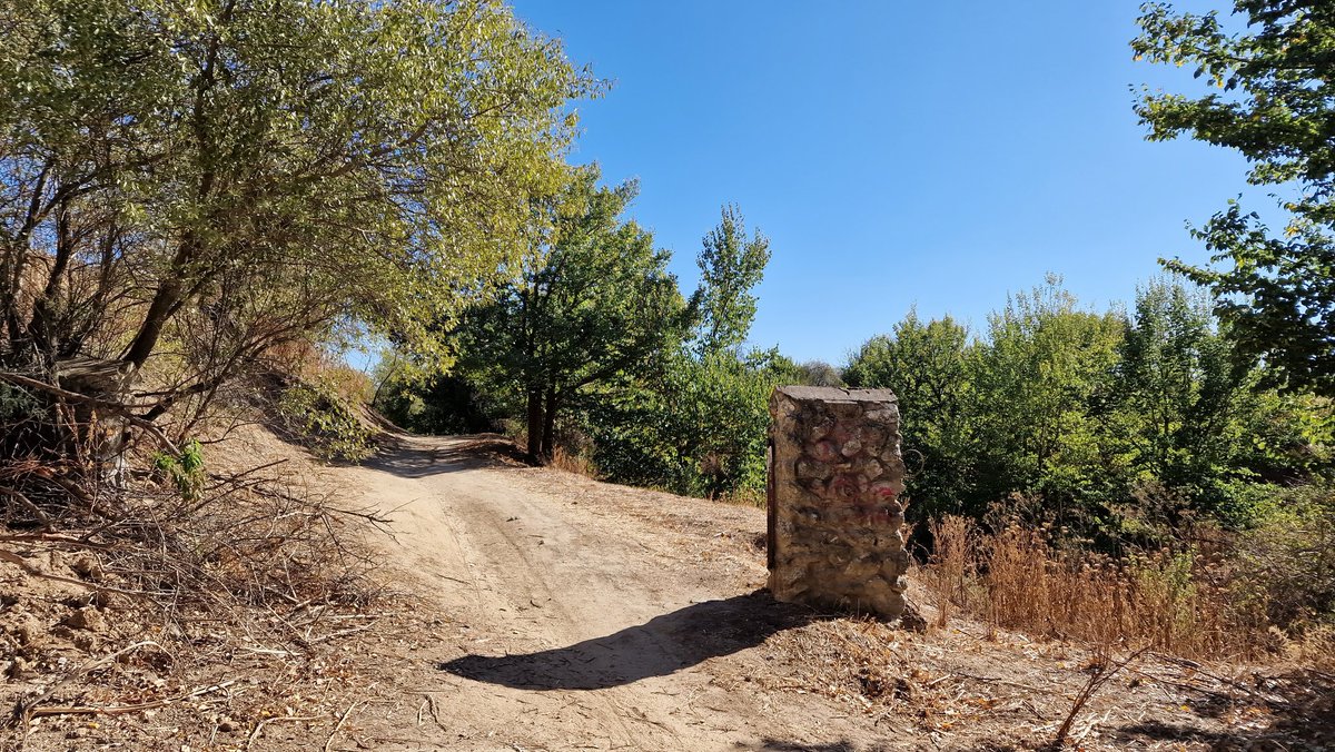 Ruta 1 Senderismo Illescas

Dificultad Media [6 Km]

#senderismo #caminar #Paisaje  #Naturaleza #Relax #desconexion 
#Toledo #Estoes_CastillaLaMancha  #secretosdeillescas