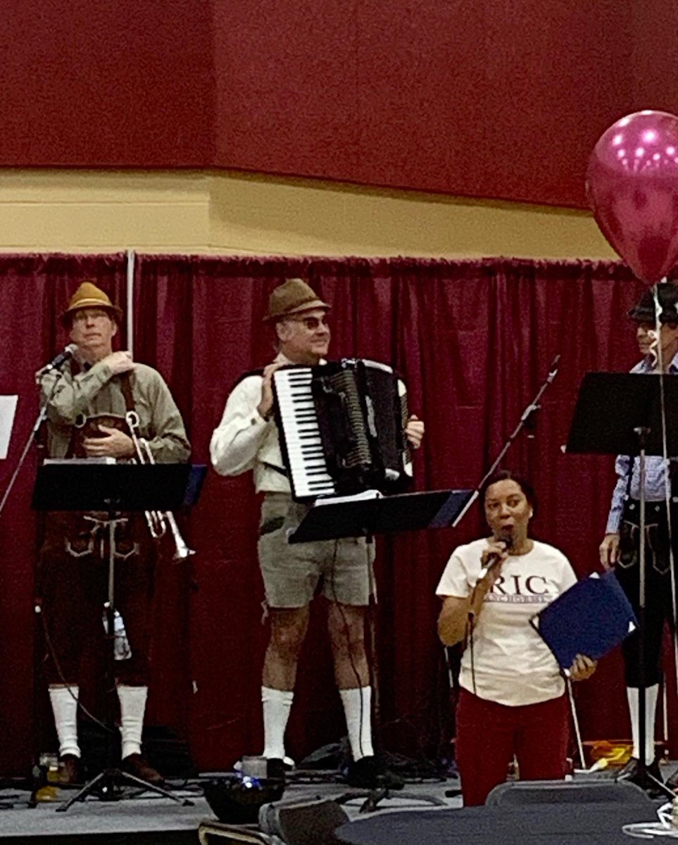 AnnaKids1st's tweet photo. Thank you @LGSabinaMatos @RICAlumni for your presence @RICNews #ricfest #Homecoming #HSI #servingness https://t.co/hV7Bg96Bw2