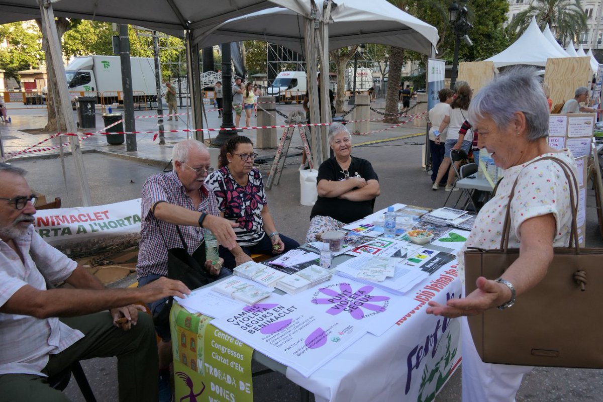 FedVeinalVLC's tweet photo. Gracias por vuestra colaboración y participación en la #30SetmanaCiutadana 👥💚🖤
Os dejamos todas las actividades realizadas entre los días 19 y 26/9.
➡ https://t.co/CMDoN14tby
El movimiento vecinal está muy vivo, ¡únete hoy! 🏙
#FAAVV #MovimentVeïnal #UllsDeLaCiutat https://t.co/V8iliQHsXe