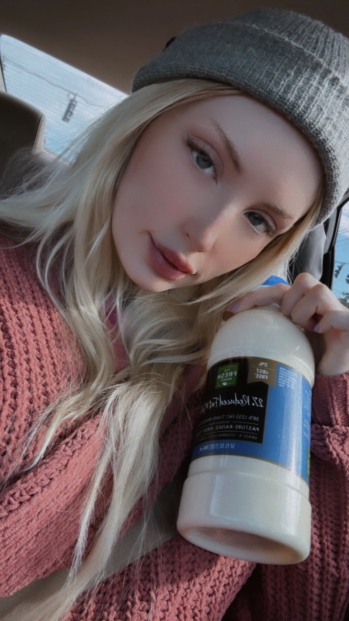 HAYLIEKYU - Twitchcon on Twitter: "feeling self destructive today 🐮