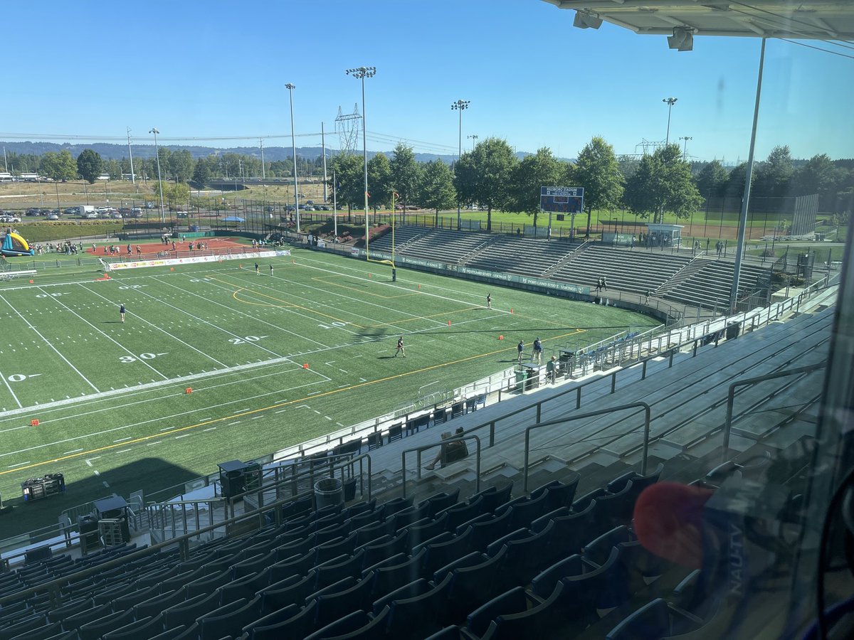 On pregame now from Portland getting ready for ⁦<a href="/NAU_Football/">NAU Football</a>⁩.  Join everyone listening in including ⁦<a href="/BigSkyConf/">Big Sky Conference</a>⁩ and ⁦<a href="/BigSkyCommish/">Tom Wistrcill</a>⁩.   Go Lumberjacks.